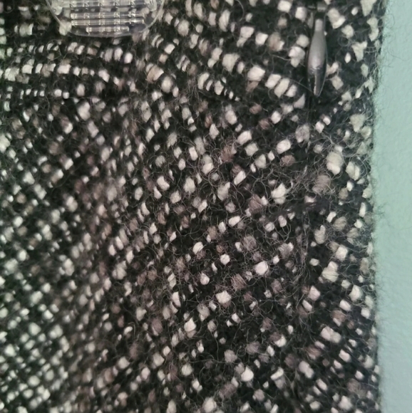 GAP Wool Flare Skirt - Picture 4 of 7